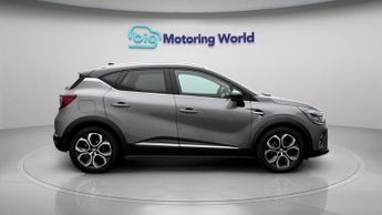 Renault Captur TECHNO E-TECH