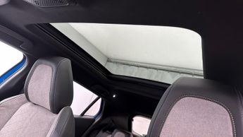 Peugeot E-2008 GT PREMIUM