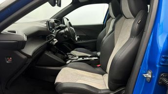 Peugeot E-2008 GT PREMIUM