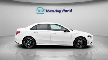Mercedes-Benz A Class A 180 D AMG LINE EXECUTIVE
