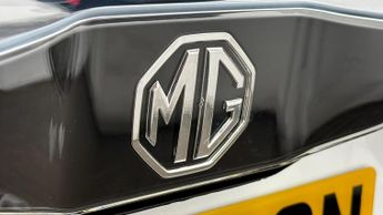 MG MG4 TROPHY
