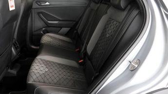 Volkswagen T-Roc R-LINE TSI DSG