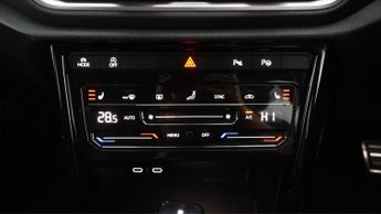 Volkswagen T-Roc R-LINE TSI DSG