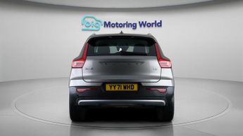 Volvo XC40 T3 MOMENTUM