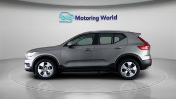 Volvo XC40 T3 MOMENTUM
