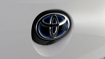 Toyota Corolla ICON TECH