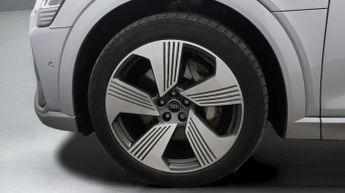 Audi e-tron SPORTBACK QUATTRO S LINE