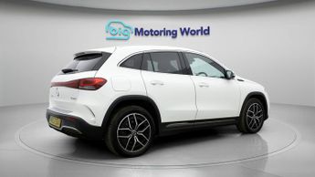 Mercedes-Benz EQA EQA 300 4MATIC AMG LINE PREMIUM