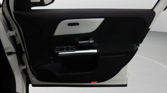 Mercedes-Benz EQA EQA 300 4MATIC AMG LINE PREMIUM