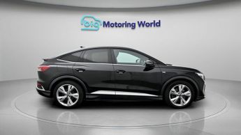 Audi Q4 e-tron SPORTBACK S LINE