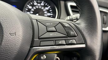 Nissan Qashqai DIG-T ACENTA PREMIUM DCT