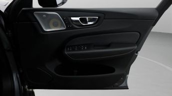 Volvo XC60 T5 R-DESIGN PRO AWD