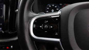 Volvo XC60 T5 R-DESIGN PRO AWD