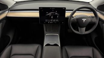 Tesla Model Y BASE