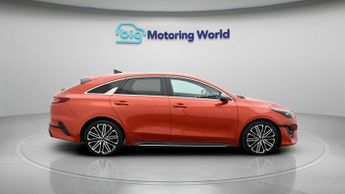 Kia ProCeed GT-LINE S