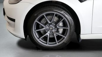 Tesla Model 3 MODEL 3