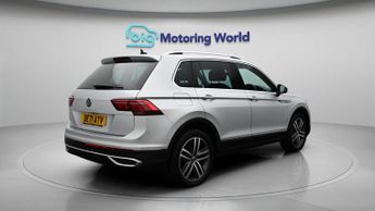 Volkswagen Tiguan ELEGANCE TSI DSG