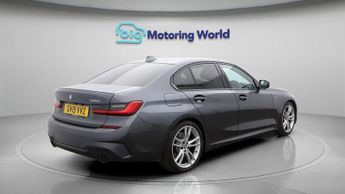 BMW 3 Series 320I M SPORT