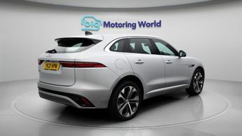 Jaguar F-PACE R-DYNAMIC HSE