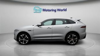 Jaguar F-PACE R-DYNAMIC HSE