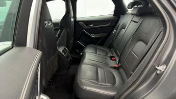 Jaguar F-PACE R-DYNAMIC HSE