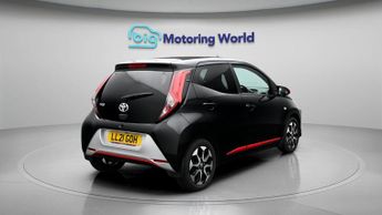 Toyota AYGO VVT-I X-TREND X-SHIFT TSS