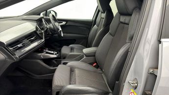 Audi Q4 e-tron S LINE