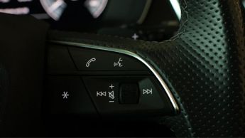 Audi Q5 TFSI E S LINE QUATTRO