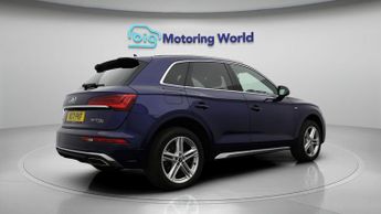 Audi Q5 TFSI E S LINE QUATTRO