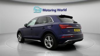 Audi Q5 TFSI E S LINE QUATTRO