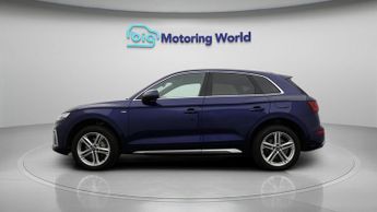 Audi Q5 TFSI E S LINE QUATTRO