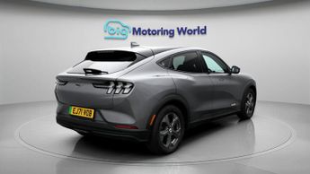 Ford Mustang Mach-E BASE