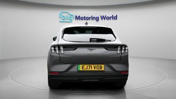 Ford Mustang Mach-E BASE