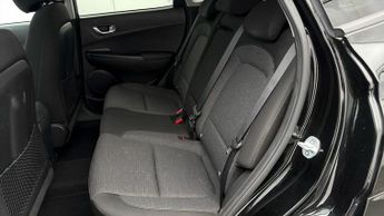 Hyundai KONA PREMIUM