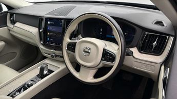Volvo XC60 RECHARGE T6 PLUS AWD