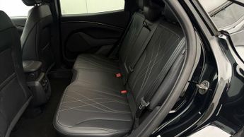 Ford Mustang Mach-E BASE