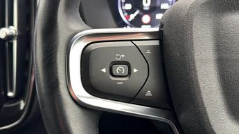 Volvo XC40 RECHARGE T4 PLUS