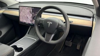 Tesla Model Y BASE