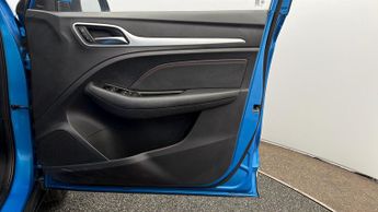 MG MG ZS EXCLUSIVE T-GDI