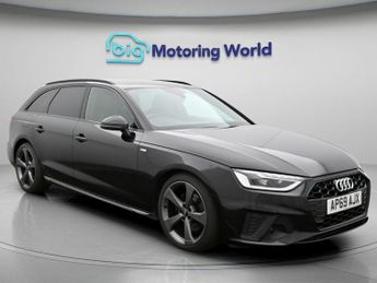 Audi A4 AVANT TFSI S LINE BLACK EDITION