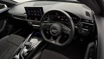 Audi A4 Avant AVANT TFSI S LINE BLACK EDITION