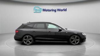 Audi A4 Avant AVANT TFSI S LINE BLACK EDITION