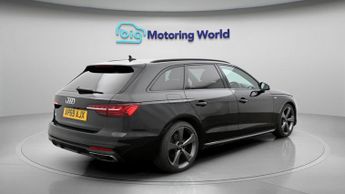 Audi A4 Avant AVANT TFSI S LINE BLACK EDITION