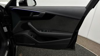 Audi A4 Avant AVANT TFSI S LINE BLACK EDITION