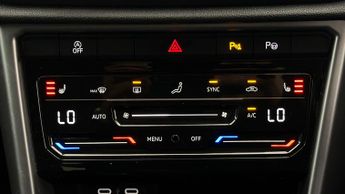 Volkswagen T-Roc LIFE TSI DSG