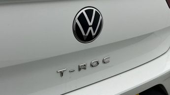 Volkswagen T-Roc LIFE TSI DSG