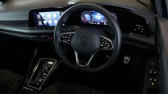 Volkswagen Golf R-LINE ETSI DSG