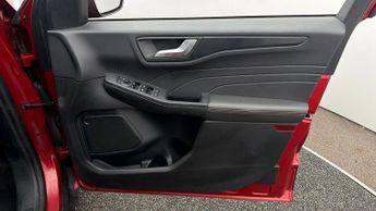 Ford Kuga ST-LINE X EDITION