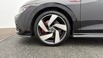 Volkswagen Golf GTI TSI DSG