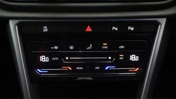 Volkswagen T-Roc LIFE TSI DSG